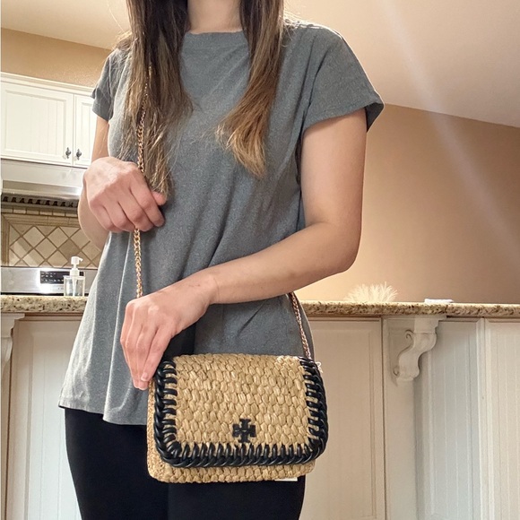 NWT , Tory Burch willa quilted nylon chain crossbody wallet - Picture 15 of 16